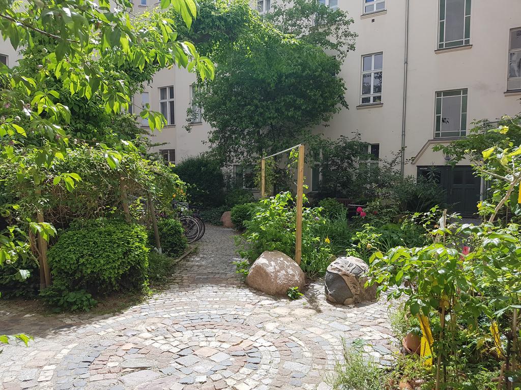 Gastein By Rockchair Apartments L Superhost Status L 2 Bedrooms Boxspringbeds 1,5 Bathrooms - Cozy Family & Business Flair Welcomes You! Berlin Exterior photo